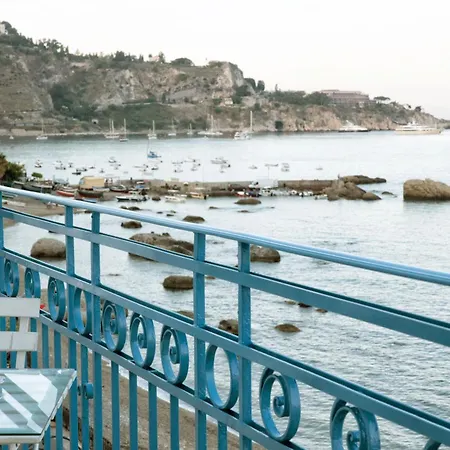 In Naxos